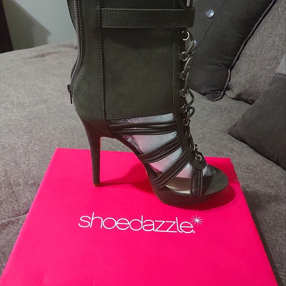 Shoes - Platform heel sandals